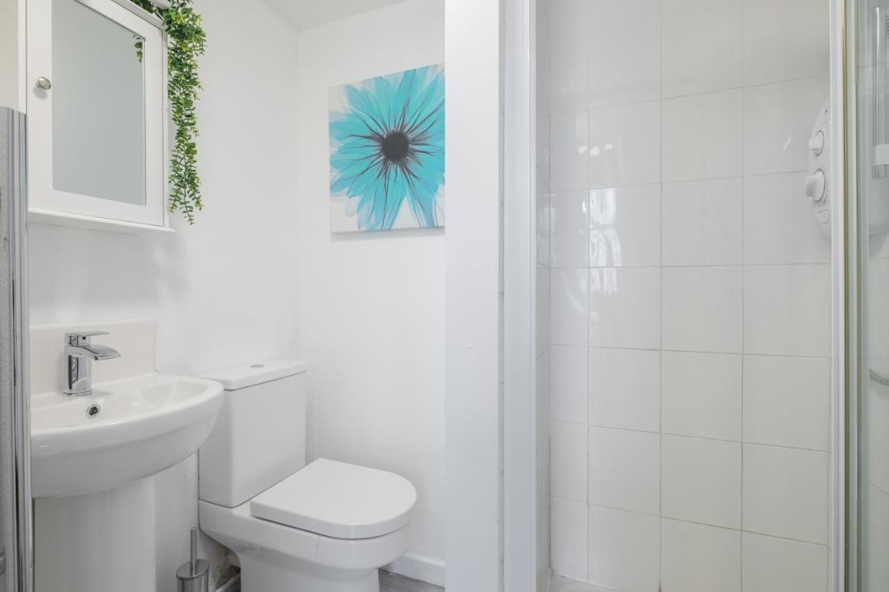 Private Room 6 With Kitchenette By Cb Stays No Minimum Stays Cambridge  Exterior photo